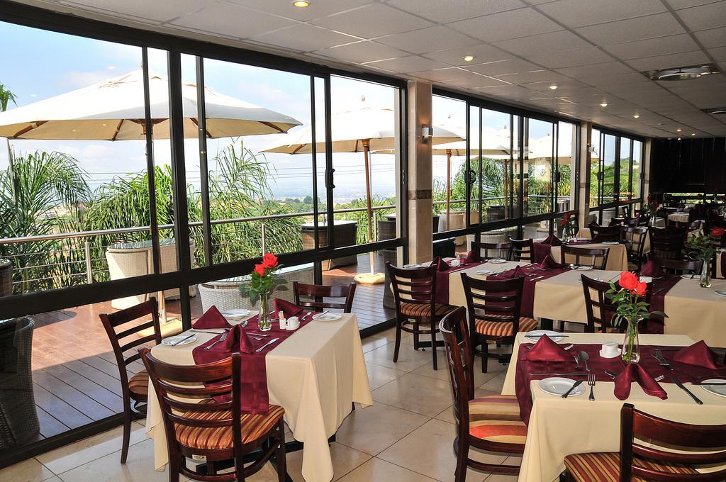 2Ten Hotel Sibasa Екстериор снимка